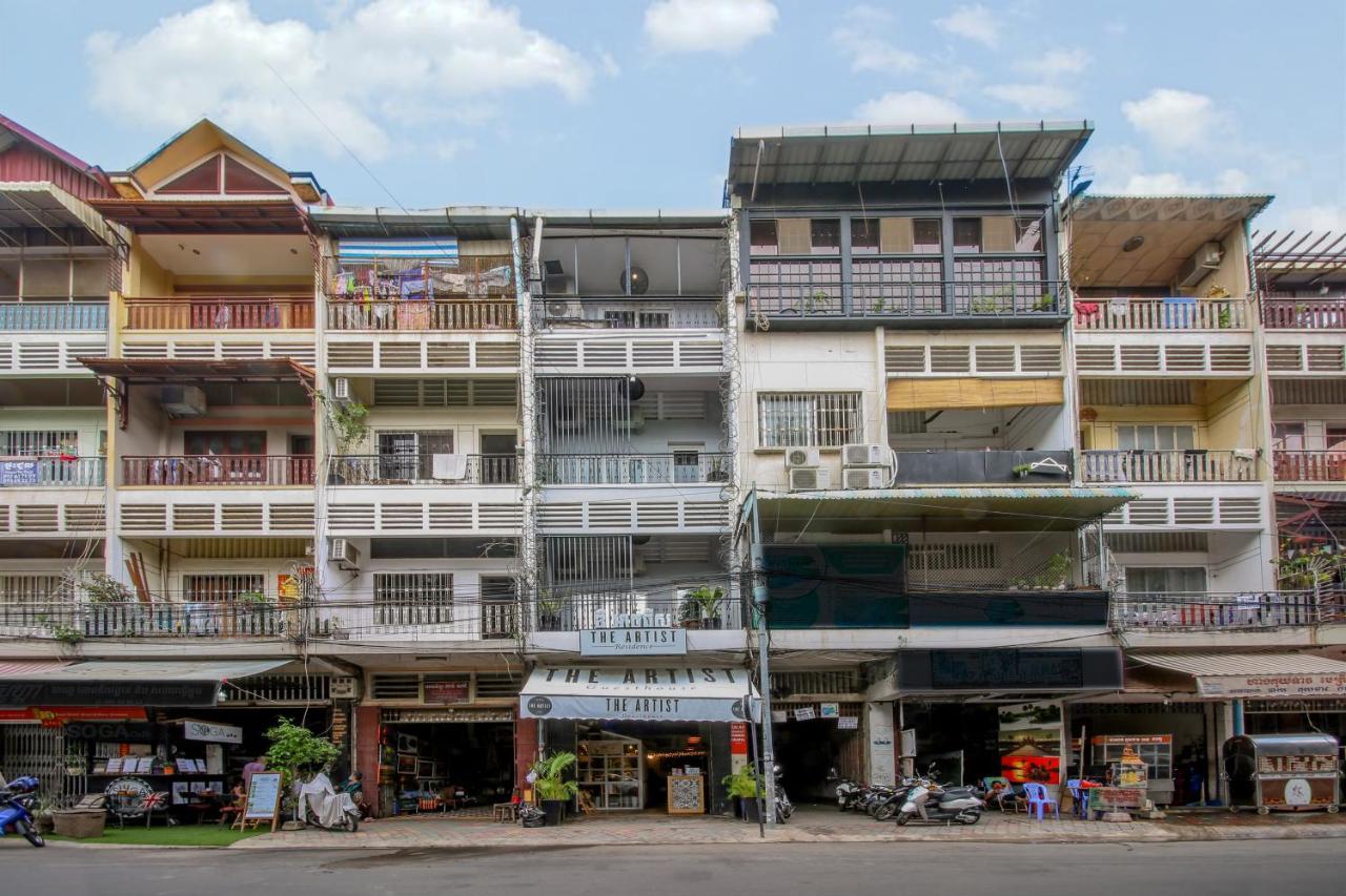 The Artist Residence Phnom Penh Extérieur photo